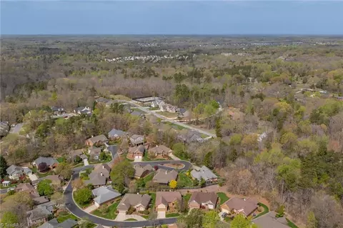 View/Area - 913 Flicker Ln, High Point, NC 27262 photo 6 of 7