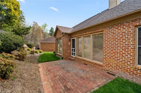 Exterior - 913 Flicker Ln, High Point, NC 27262 photo 3 of 5