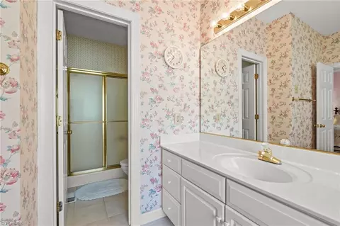 Bath - 913 Flicker Ln, High Point, NC 27262 photo 3 of 5