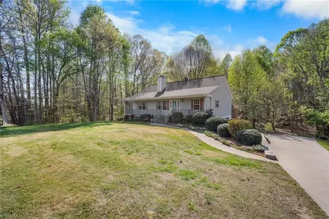 Exterior - 7598 Hampton Rd, Clemmons, NC 27012 photo 2 of 11