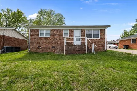 1006 Beaumont Ave, Greensboro, NC 27401