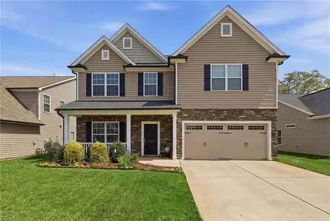 1464 Land Grove Dr, Kernersville, NC 27284