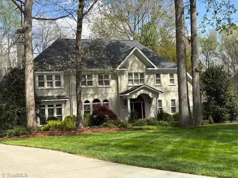 1907 Baytree Dr, Greensboro, NC 27455