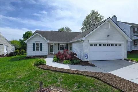 7111 Taunton Dr, Greensboro, NC 27410