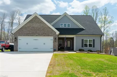 389 Windsor Trl, Lexington, NC 27295