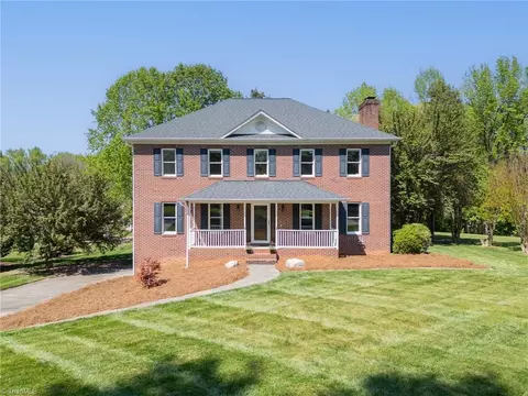 280 Ashmoor Ln, Lexington, NC 27295