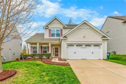 2688 Chari Park Ln, Walkertown, NC 27051