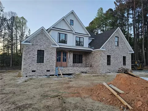 6815 Ridge Rd, Lexington, NC 27295