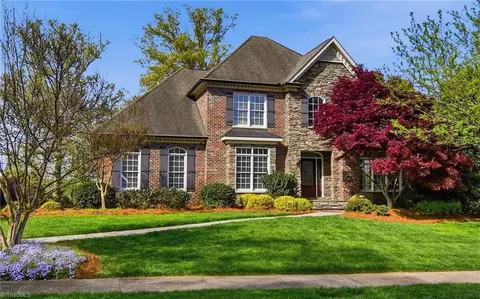5522 Garden Park Ln, Winston Salem, NC 27106