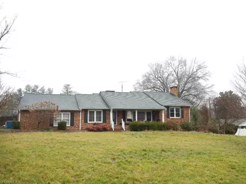 1803 Whiteley Pl, Greensboro, NC 27406