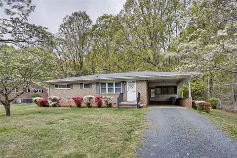 1407 Meadowbrook Rd, Asheboro, NC 27203