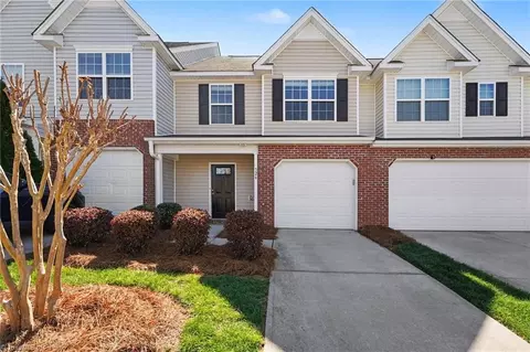 526 Song Sparrow Ln, Greensboro, NC 27409