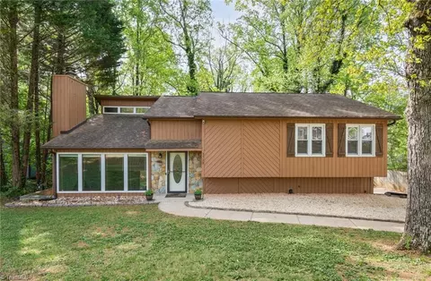5728 Remington Dr, Winston Salem, NC 27104