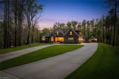 7297 Lees Ridge Rd, Oak Ridge, NC 27310