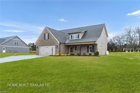 Exterior - 355 Enclave Dr, Clemmons, NC 27012 photo 2 of 3