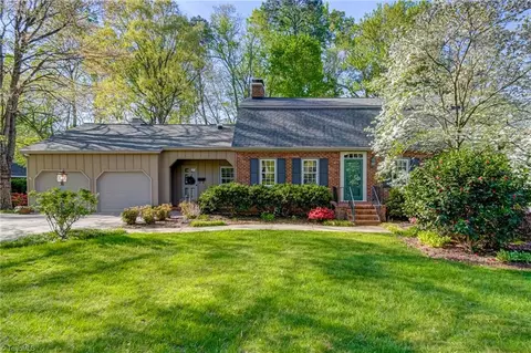 3750 Kirklees Rd, Winston Salem, NC 27104