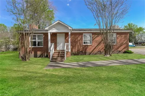1118 English St, Greensboro, NC 27401
