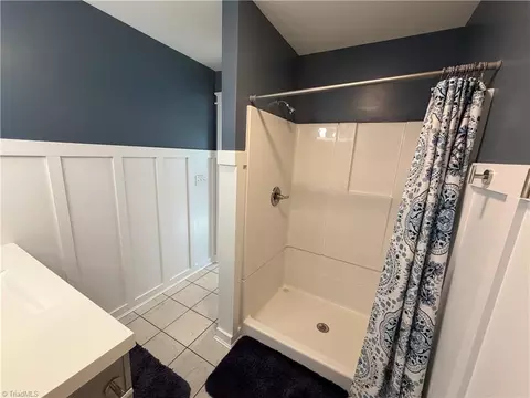 Bath - 192 Shoals Rd, Pinnacle, NC 27043 photo 3 of 6