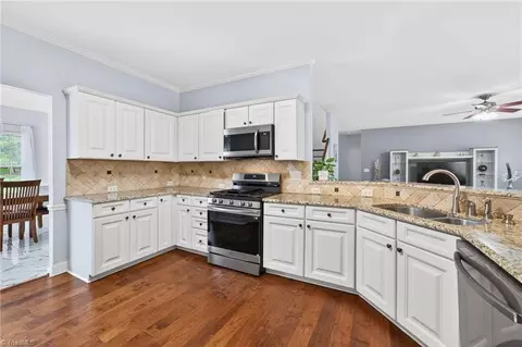 Kitchen - 2989 Maple Branch Dr, High Point, NC 27265 photo 2 of 4