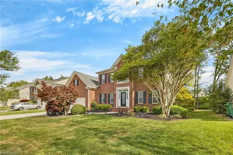 Exterior - 2989 Maple Branch Dr, High Point, NC 27265 photo 2 of 6
