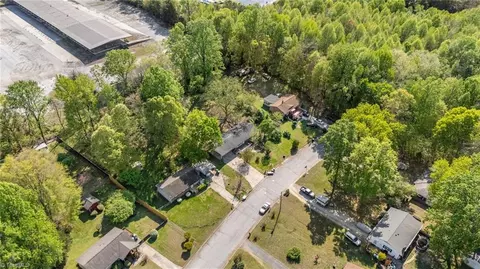 View/Area - 502 Abbie Ave, High Point, NC 27263 photo 2 of 3