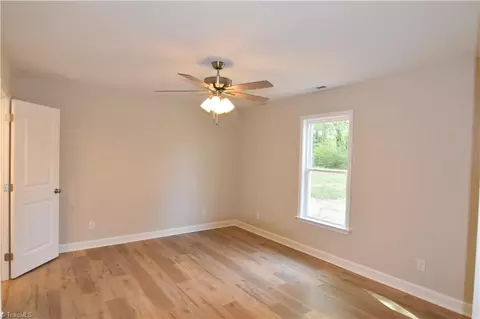 Bedroom - 304 E 8th Street 8th St, Lexington, NC 27295 photo 1 of 4