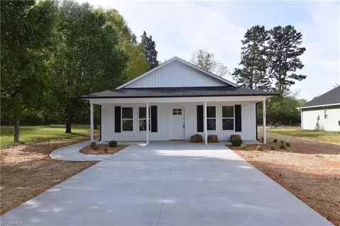 304 E 8th Street 8th St, Lexington, NC 27295