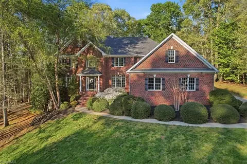 2218 Brigham Rd, Greensboro, NC 27409