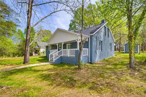 804 Ridge St, Madison, NC 27025