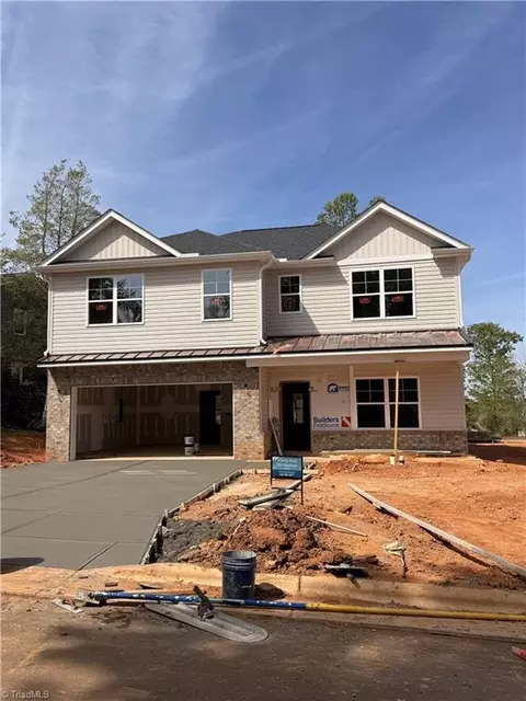 2103 Medhurst Dr, Greensboro, NC 27410