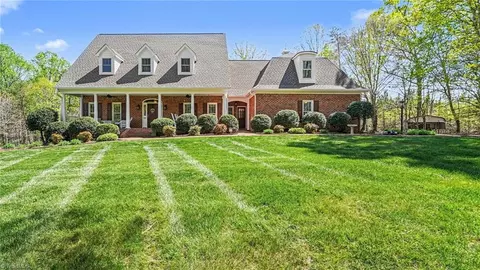 8200 Styers Ferry Rd, Clemmons, NC 27012