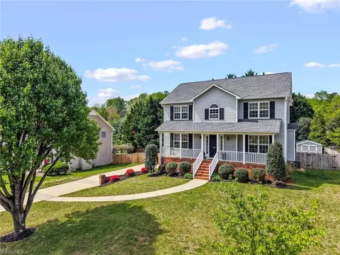 1060 Wellesley Place Dr, Lewisville, NC 27023