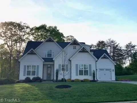 8469 Meadow Vista Dr, Lewisville, NC 27023