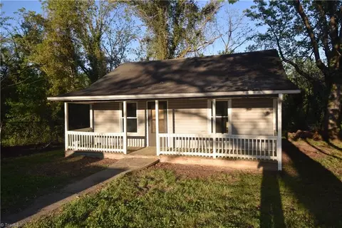 4053 Leo St, Winston Salem, NC 27105