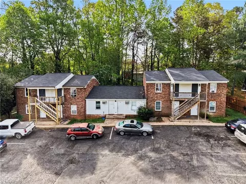 1954 Lakeview Rd, Asheboro, NC 27203