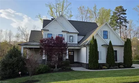 5360 Summer Hill Ln, Winston Salem, NC 27106