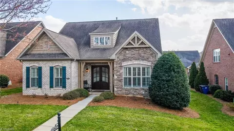 5584 Foxgate Cir, Winston Salem, NC 27106