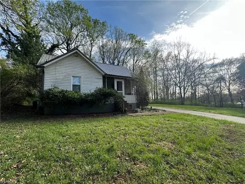 174 Sunset Dr, Rural Hall, NC 27045