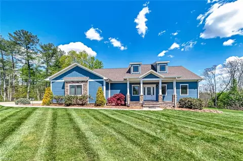 3814 Sparta Rd, North Wilkesboro, NC 28659
