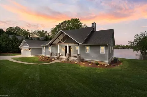 1786 Riverview Rd, Lexington, NC 27292