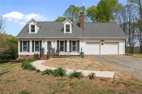 233 Rock Spring Dr, Reidsville, NC 27320