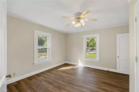 Bedroom - 231 Sunset Dr, High Point, NC 27262 photo 4 of 5