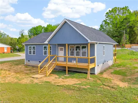 Exterior - 1701 Gavin Dr, High Point, NC 27260 photo 2 of 4