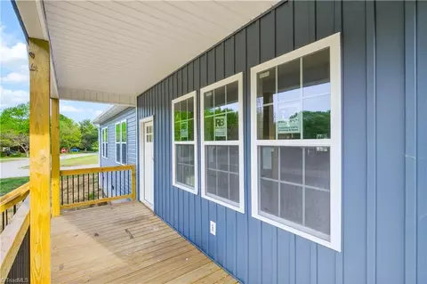 Exterior - 1701 Gavin Dr, High Point, NC 27260 photo 4 of 4