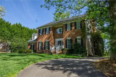 2190 Benwicke Dr, Pfafftown, NC 27040