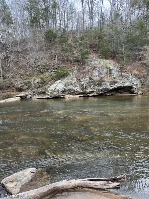 00 Seven Island Rd, Danbury, NC 27016