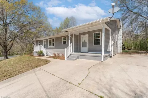115 Roosevelt St, Eden, NC 27288