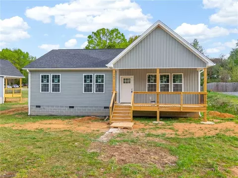 1703 Gavin Dr, High Point, NC 27260