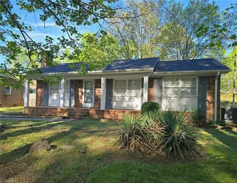 4111 Tulsa Dr, Greensboro, NC 27406