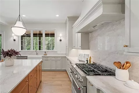 Kitchen - 7685 Manderley Dr, Oak Ridge, NC 27310 photo 4 of 5